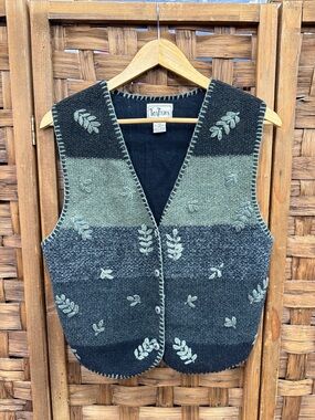 Knit Men's Grey Striped Wool Vest